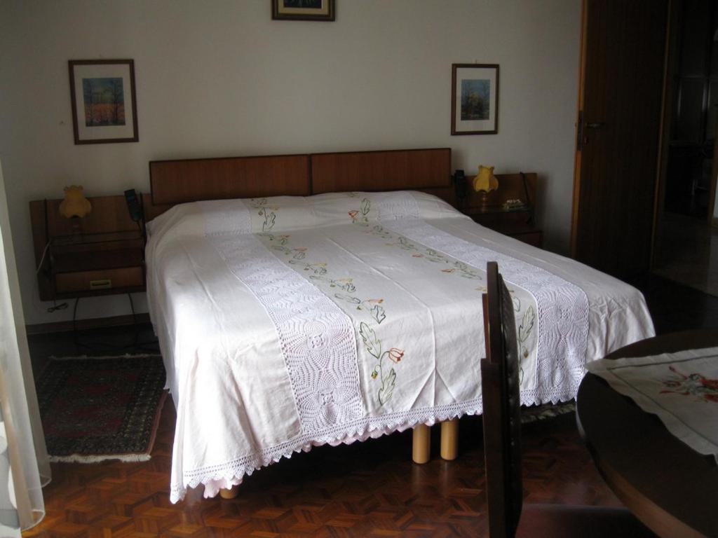 La Casa Dei Pini Bed & Breakfast Malnate Luaran gambar