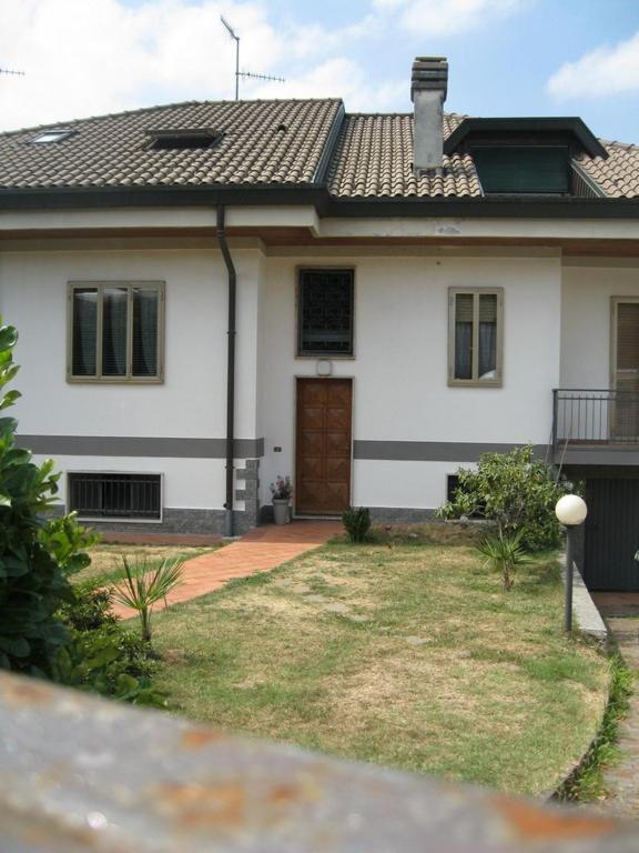 La Casa Dei Pini Bed & Breakfast Malnate Luaran gambar