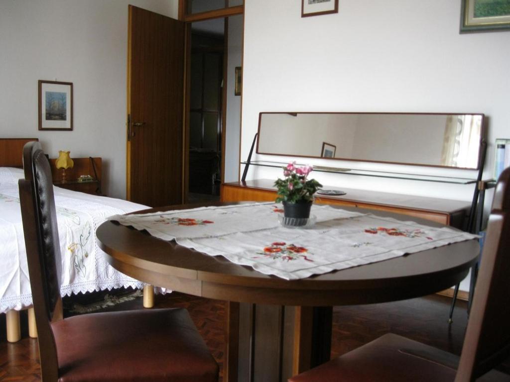 La Casa Dei Pini Bed & Breakfast Malnate Luaran gambar