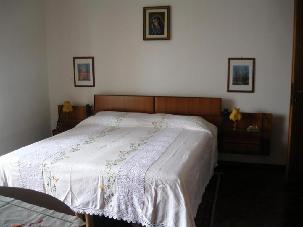 La Casa Dei Pini Bed & Breakfast Malnate Luaran gambar